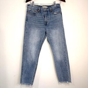 LEVI'S $80 Womens 28 Medium Wash Wedgie Straight Raw Hem Ankle Jeans DD10